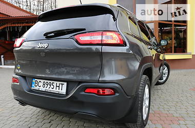 Внедорожник / Кроссовер Jeep Cherokee 2015 в Трускавце