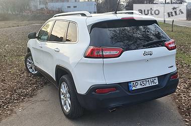 Позашляховик / Кросовер Jeep Cherokee 2015 в 