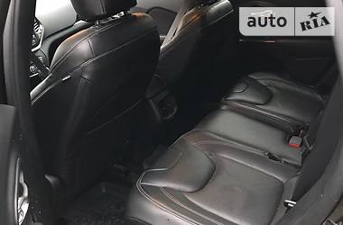 Позашляховик / Кросовер Jeep Cherokee 2015 в 