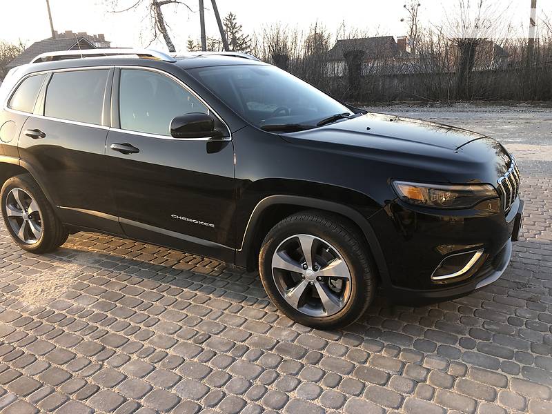 Позашляховик / Кросовер Jeep Cherokee 2019 в Іллінцях