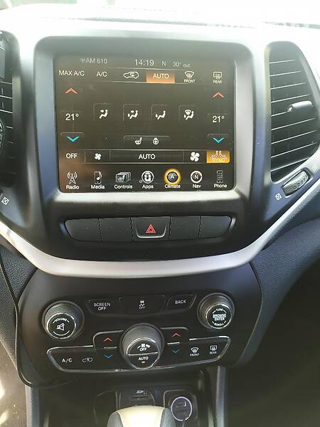 Позашляховик / Кросовер Jeep Cherokee 2014 в Умані