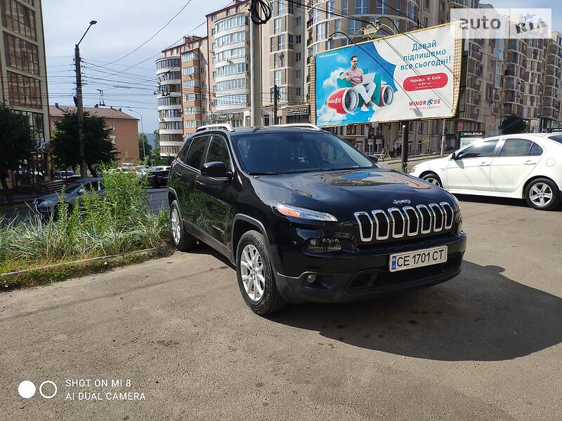 Внедорожник / Кроссовер Jeep Cherokee 2017 в Черновцах
