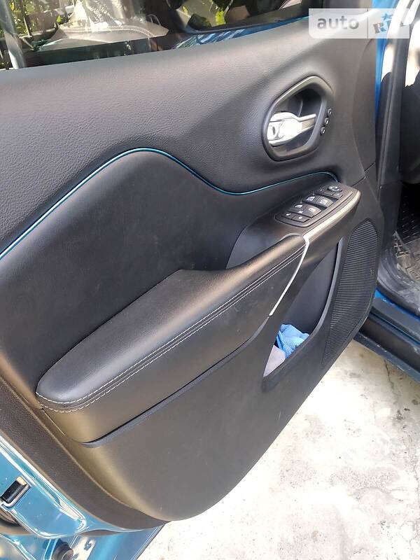 Позашляховик / Кросовер Jeep Cherokee 2019 в Івано-Франківську фото 15 Позашляховик / Кросовер Jeep Cherokee 2019 в Івано-Франківську