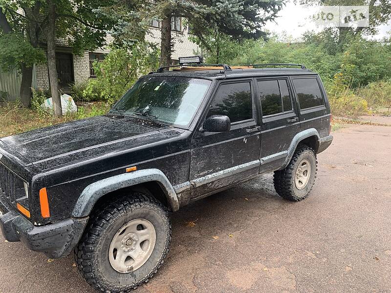 Внедорожник / Кроссовер Jeep Cherokee 1997 в Житомире