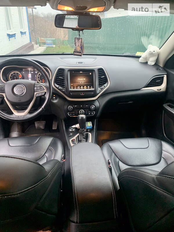Внедорожник / Кроссовер Jeep Cherokee 2016 в Умани