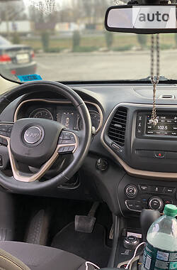 Позашляховик / Кросовер Jeep Cherokee 2015 в Дніпрі