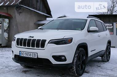 Внедорожник / Кроссовер Jeep Cherokee 2019 в 