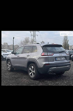 Внедорожник / Кроссовер Jeep Cherokee 2020 в Киеве