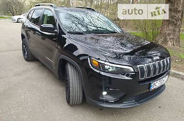 Позашляховик / Кросовер Jeep Cherokee 2018 в 