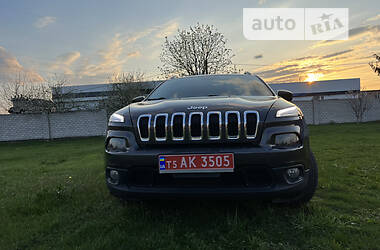 Внедорожник / Кроссовер Jeep Cherokee 2014 в Бердичеве