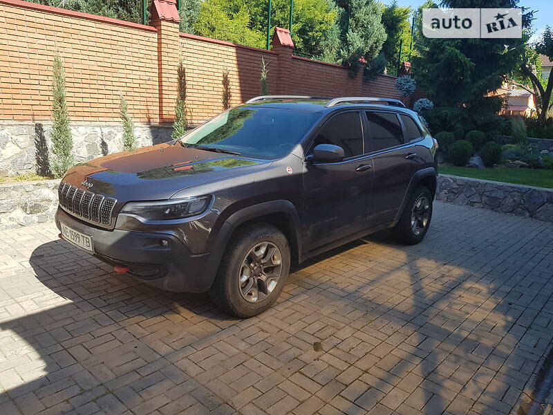 Внедорожник / Кроссовер Jeep Cherokee 2019 в Днепре