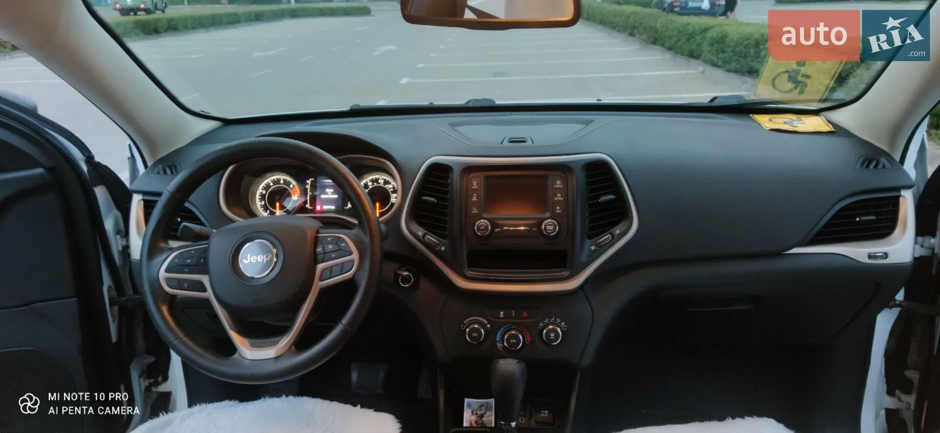 2017 Jeep Cherokee - мініатюра 9