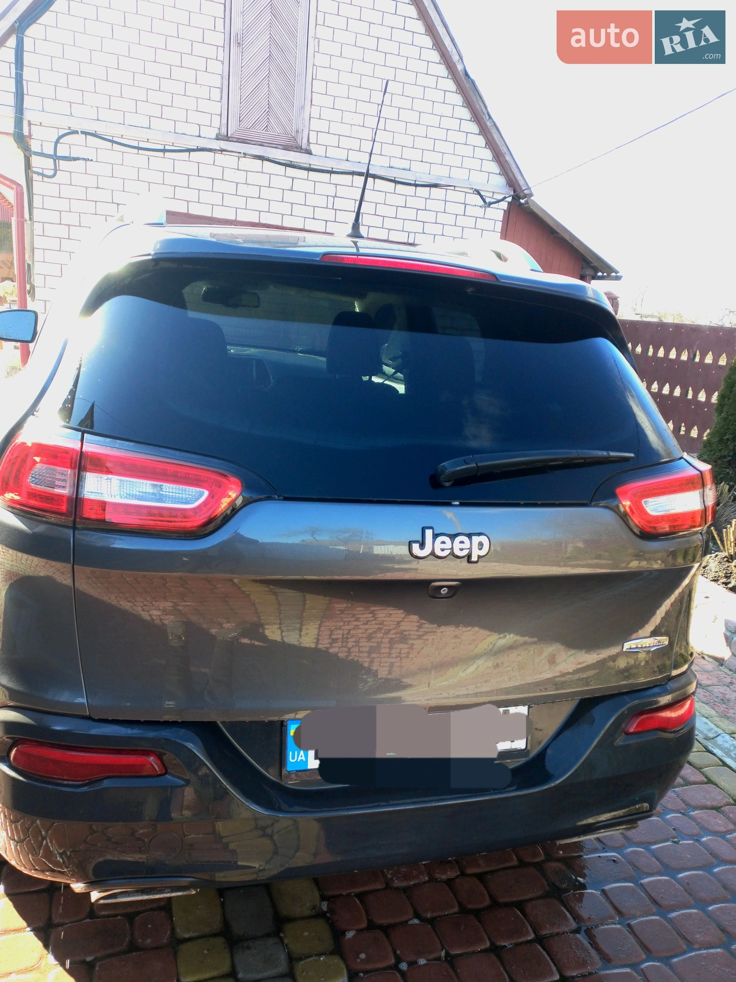 2014 Jeep Cherokee - мініатюра 2