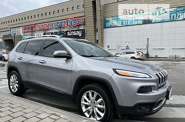 Внедорожник / Кроссовер Jeep Cherokee 2016 в 