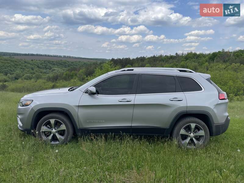 Внедорожник / Кроссовер Jeep Cherokee 2018 в Виннице