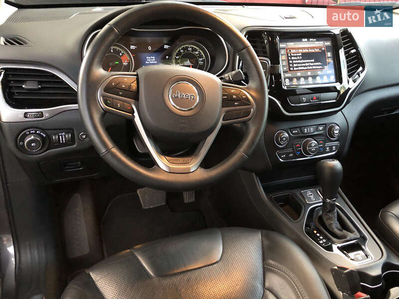 Позашляховик / Кросовер Jeep Cherokee 2018 в Києві