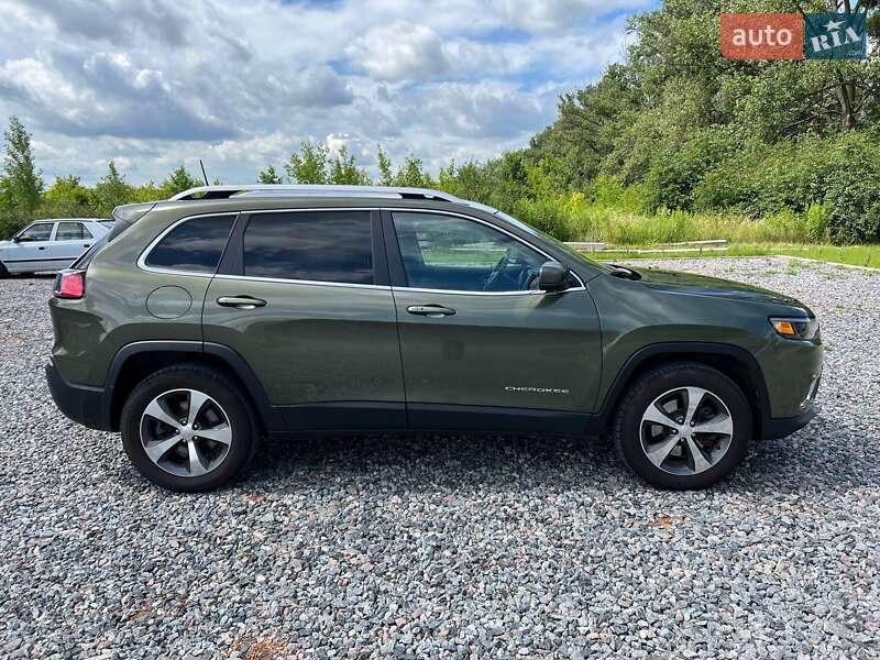 Позашляховик / Кросовер Jeep Cherokee 2019 в Полтаві