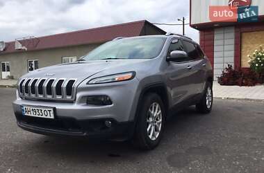 Внедорожник / Кроссовер Jeep Cherokee 2014 в Покровске