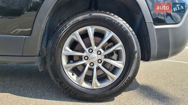 Позашляховик / Кросовер Jeep Cherokee 2021 в Києві