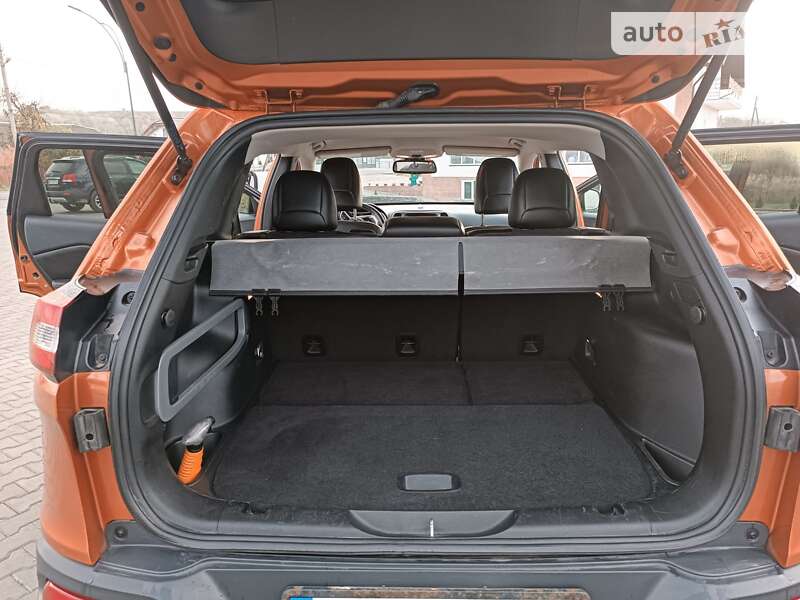 Внедорожник / Кроссовер Jeep Cherokee 2015 в Снятине