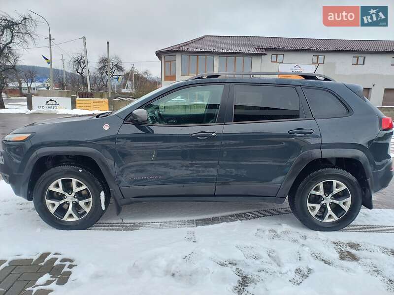 Внедорожник / Кроссовер Jeep Cherokee 2016 в Ужгороде фото 2 Внедорожник / Кроссовер Jeep Cherokee 2016 в Ужгороде