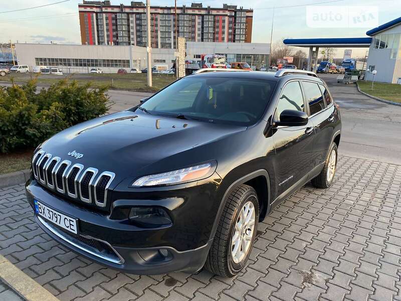 Внедорожник / Кроссовер Jeep Cherokee 2014 в Хмельницком