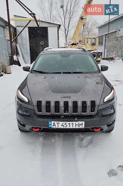 Внедорожник / Кроссовер Jeep Cherokee 2016 в Калуше