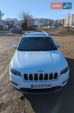 Позашляховик / Кросовер Jeep Cherokee 2019 в 