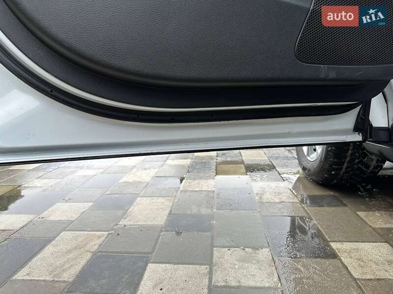 Позашляховик / Кросовер Jeep Cherokee 2018 в Семенівці