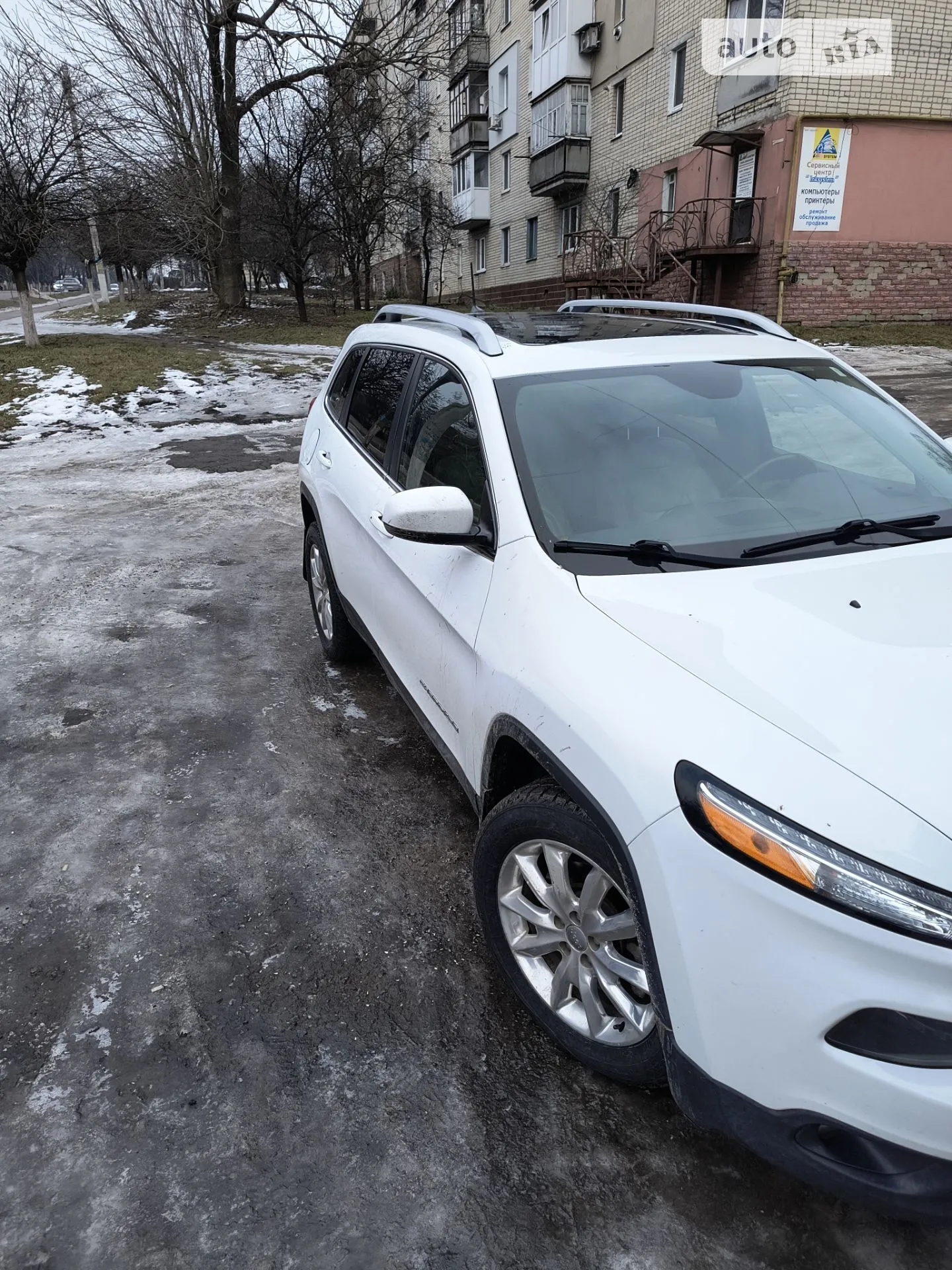 2017 Jeep Cherokee - мініатюра 3
