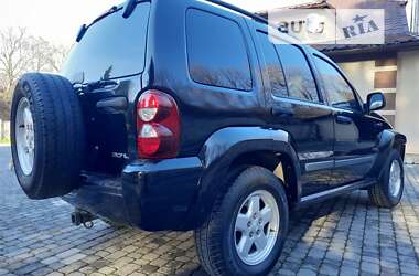 Внедорожник / Кроссовер Jeep Cherokee 2005 в 