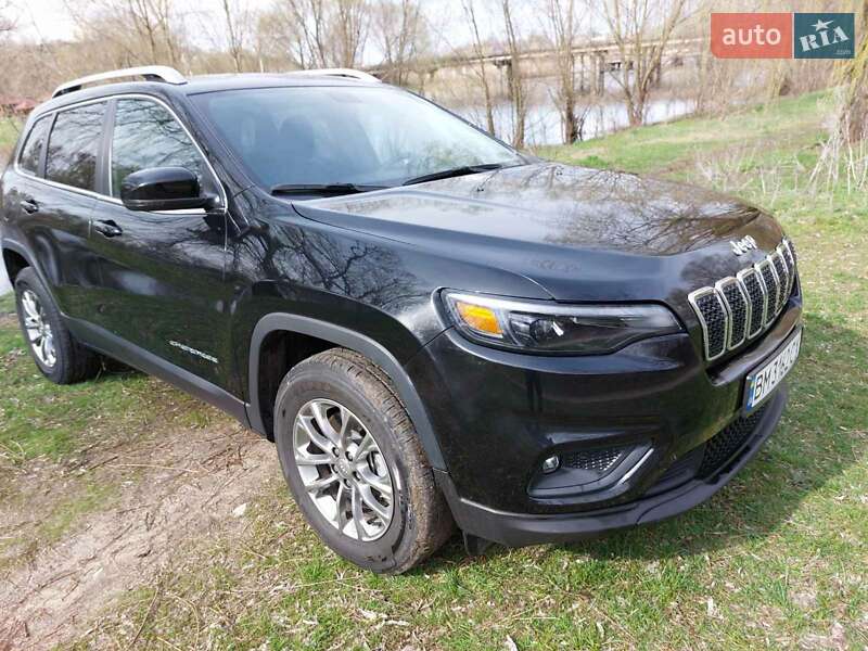 Внедорожник / Кроссовер Jeep Cherokee 2019 в 
