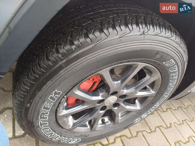 Внедорожник / Кроссовер Jeep Cherokee 2015 в Хмельницком