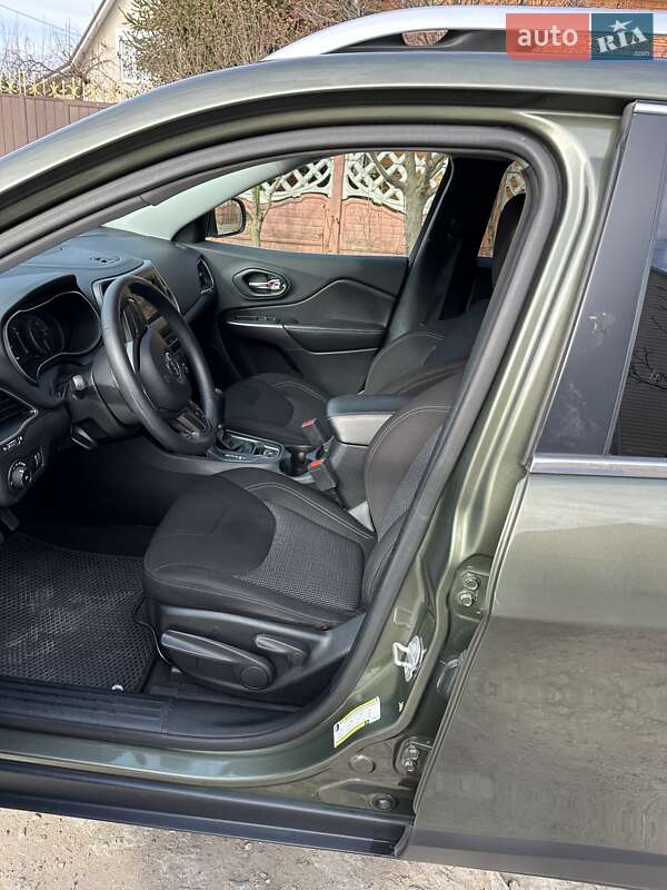 Позашляховик / Кросовер Jeep Cherokee 2018 в Запоріжжі фото 5 Позашляховик / Кросовер Jeep Cherokee 2018 в Запоріжжі