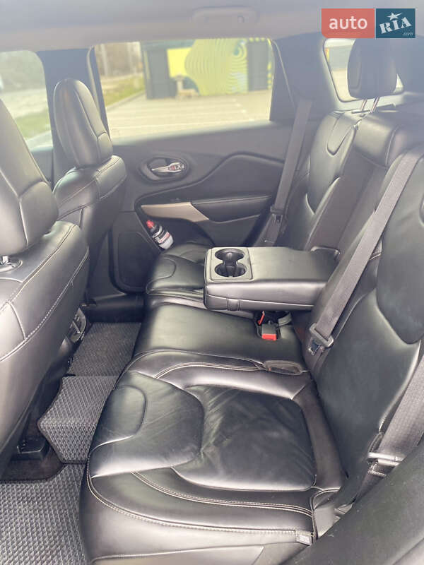 Внедорожник / Кроссовер Jeep Cherokee 2017 в Ирпене фото 19 Внедорожник / Кроссовер Jeep Cherokee 2017 в Ирпене