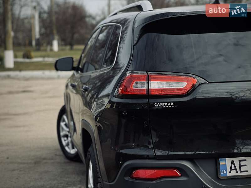 Внедорожник / Кроссовер Jeep Cherokee 2016 в Покровском фото 5 Внедорожник / Кроссовер Jeep Cherokee 2016 в Покровском