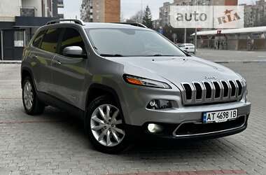 Внедорожник / Кроссовер Jeep Cherokee 2016 в Ивано-Франковске