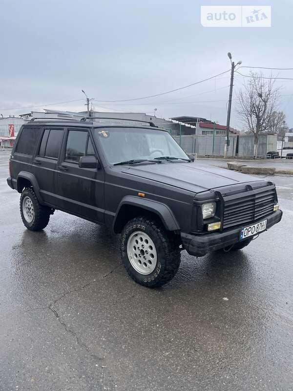 Внедорожник / Кроссовер Jeep Cherokee 1995 в Харькове