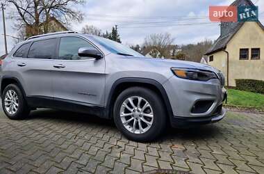 Внедорожник / Кроссовер Jeep Cherokee 2018 в Киеве