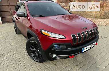 Внедорожник / Кроссовер Jeep Cherokee 2014 в Харькове