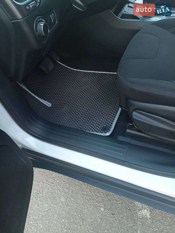 Позашляховик / Кросовер Jeep Cherokee 2020 в Смілі фото 30 Позашляховик / Кросовер Jeep Cherokee 2020 в Смілі