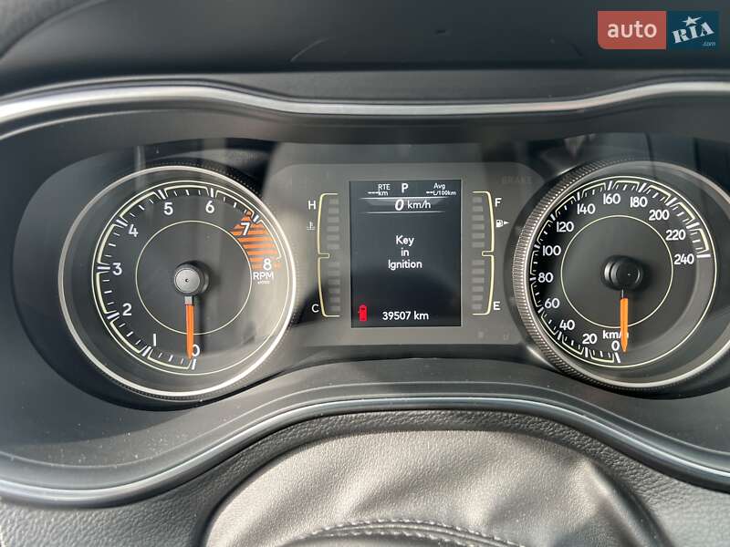 Внедорожник / Кроссовер Jeep Cherokee 2019 в Харькове