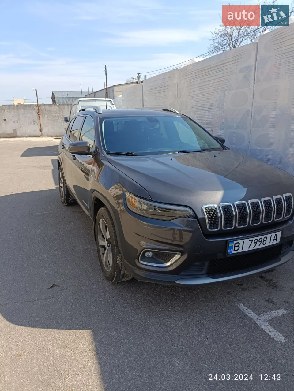 2020 Jeep Cherokee - мініатюра 27