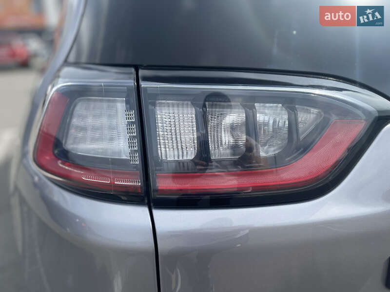 Внедорожник / Кроссовер Jeep Cherokee 2019 в Киеве фото 14 Внедорожник / Кроссовер Jeep Cherokee 2019 в Киеве