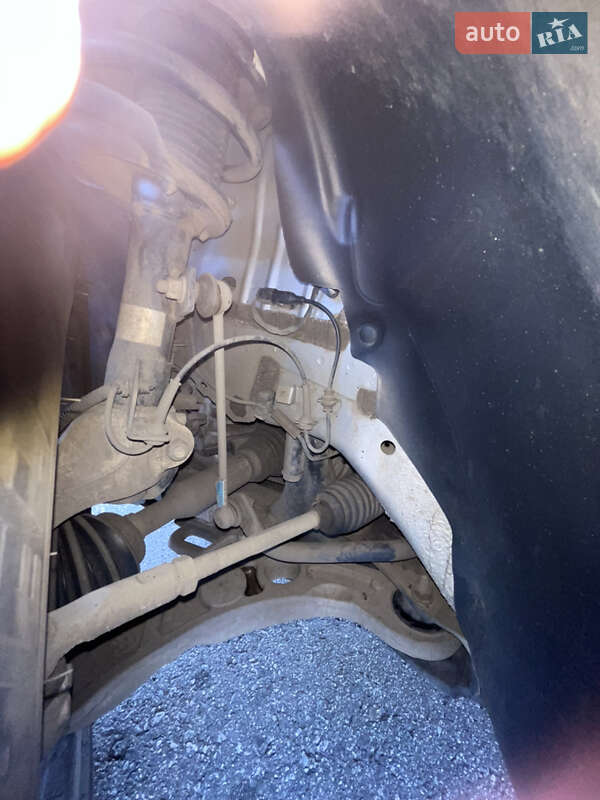 Внедорожник / Кроссовер Jeep Cherokee 2019 в Киеве фото 19 Внедорожник / Кроссовер Jeep Cherokee 2019 в Киеве