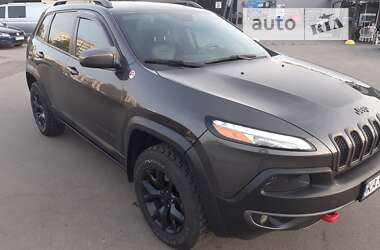 Внедорожник / Кроссовер Jeep Cherokee 2014 в Киеве