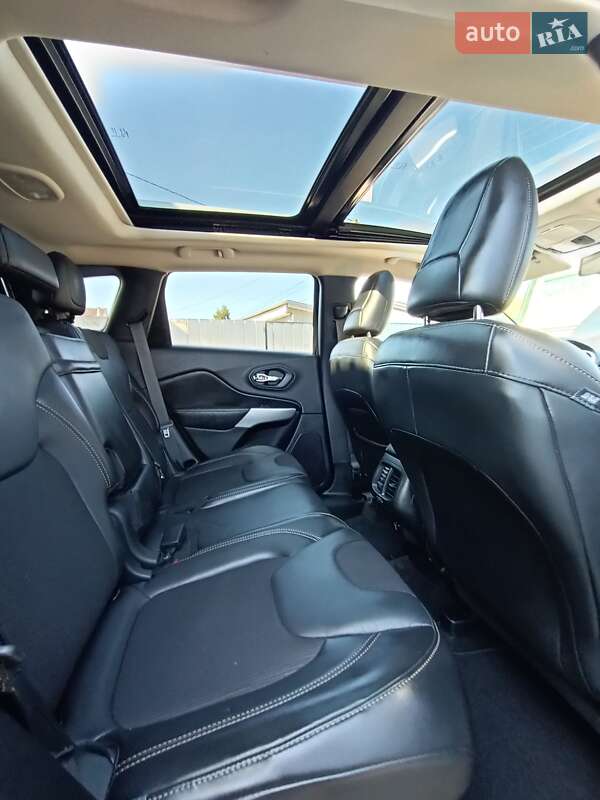 Внедорожник / Кроссовер Jeep Cherokee 2017 в Василькове фото 32 Внедорожник / Кроссовер Jeep Cherokee 2017 в Василькове