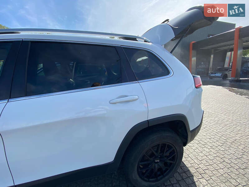 Внедорожник / Кроссовер Jeep Cherokee 2018 в Кременчуге