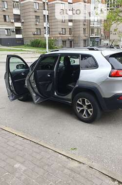 Позашляховик / Кросовер Jeep Cherokee 2013 в Дніпрі