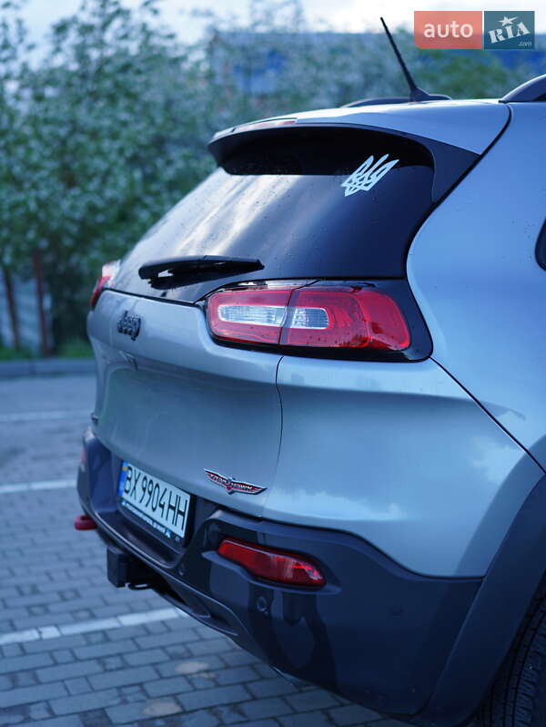 Позашляховик / Кросовер Jeep Cherokee 2014 в Хмельницькому